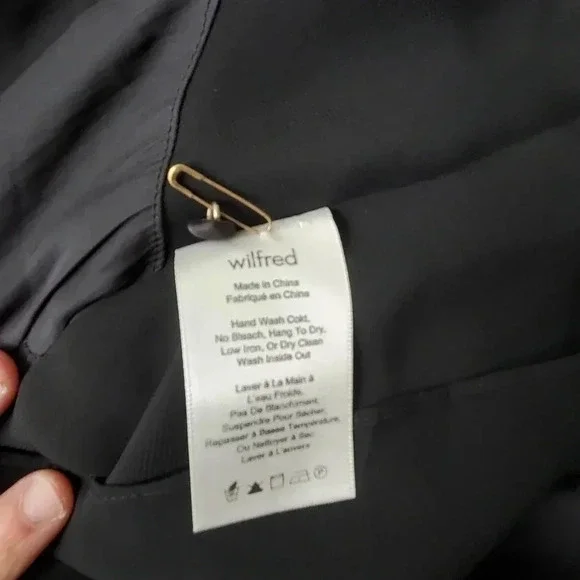 Aritzia Wilfred off shoulder  ruffle satin dress shirt - Picture 6 of 10